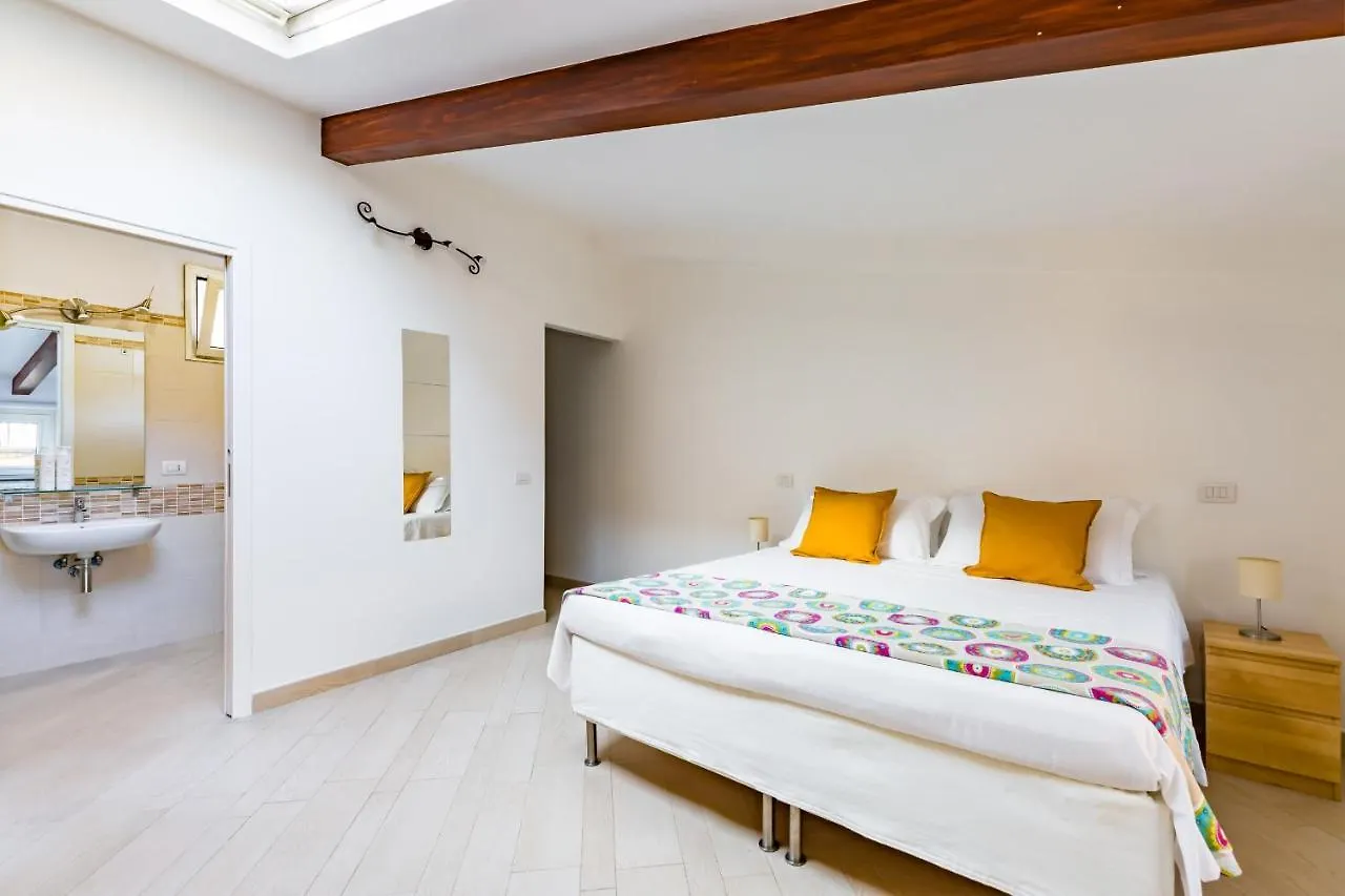 Apartment With Balcony In Palazzo Diaz By Wonderful Italy Naples