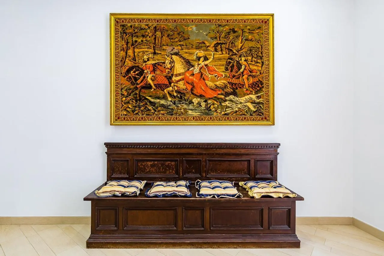 Apartment With Balcony In Palazzo Diaz By Wonderful Italy Naples